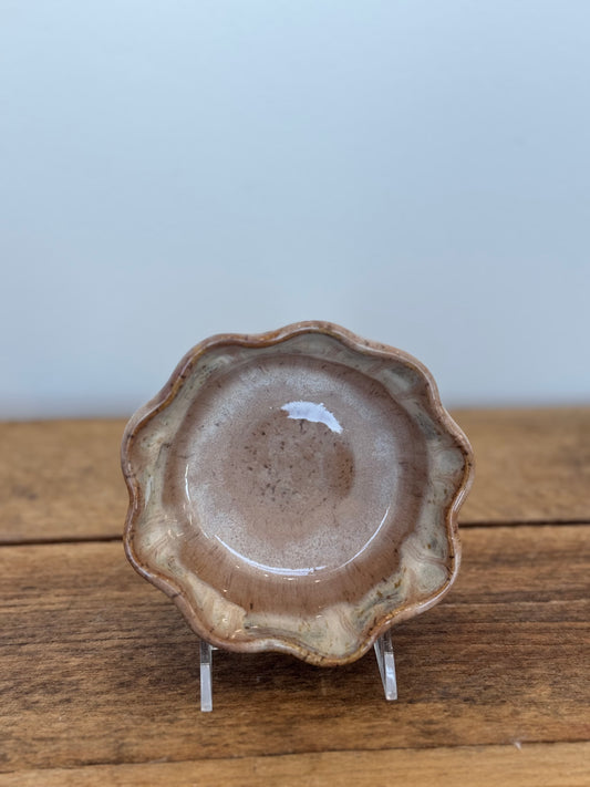 Etta B Salsa Dish